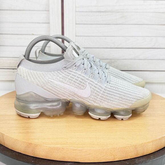 Nike Air VaporMax Fly Knit 3 Running Shoe Sneakers Platinum Women 6.5 AJ6910-100 - Picture 1 of 11